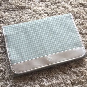 Christian Dior organizer